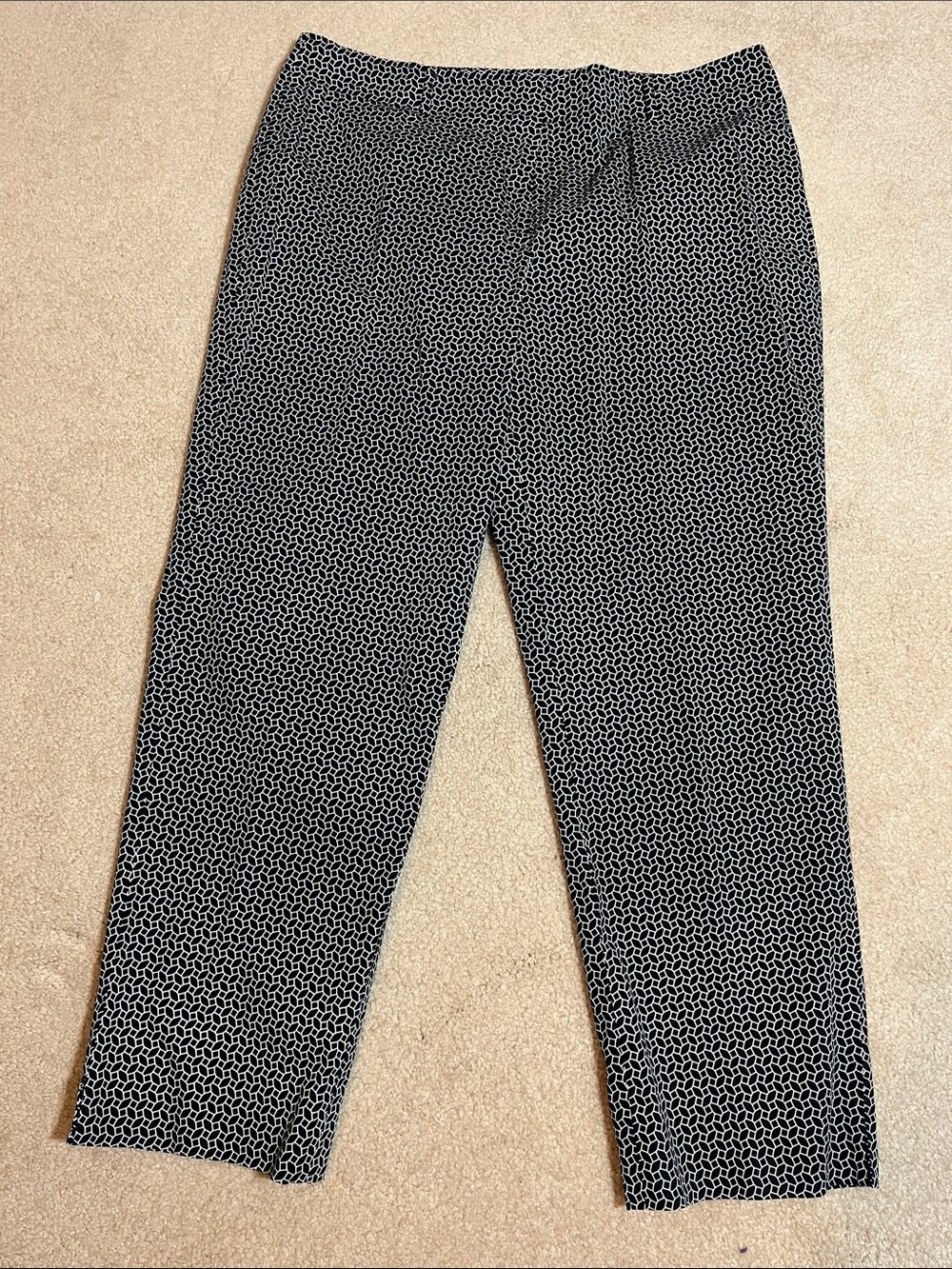 Talbots Black & White Geometric Stretch Pants Size 16 | Office to Resort Style - Picture 2 of 12